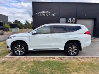 MITSUBISHI SHOGUN